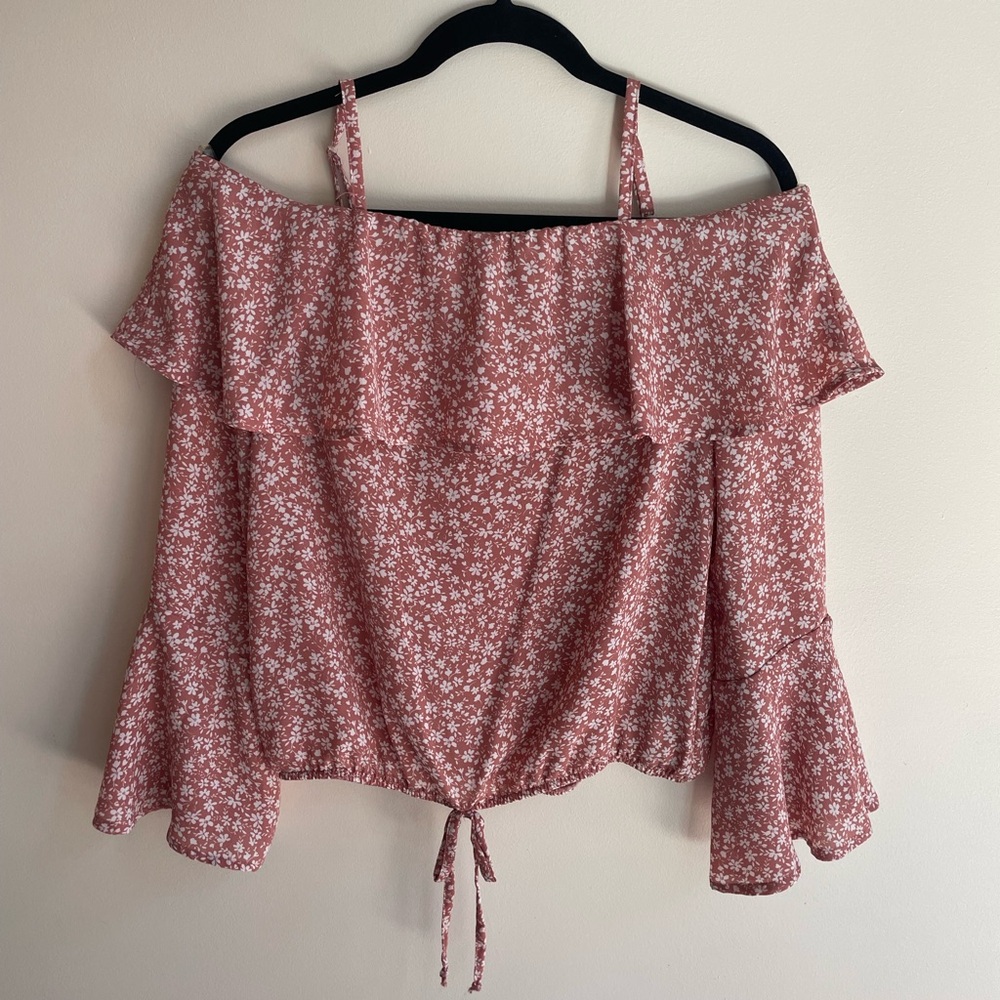 I.N San Francisco Pink and White Floral Blouse Size Small